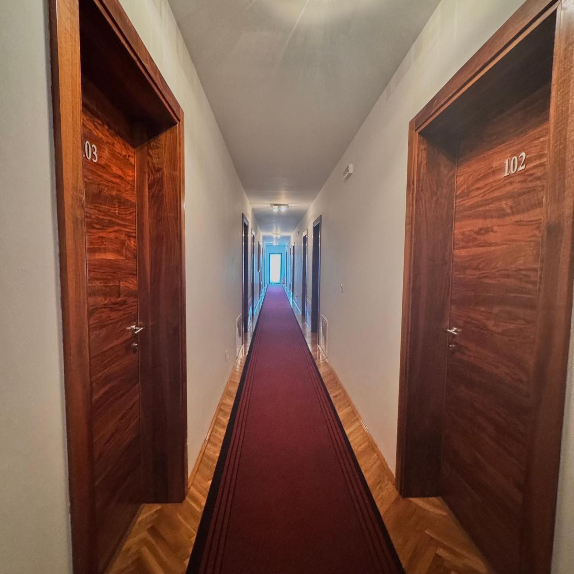 Hotel Paviljon Bihac Bagian luar foto