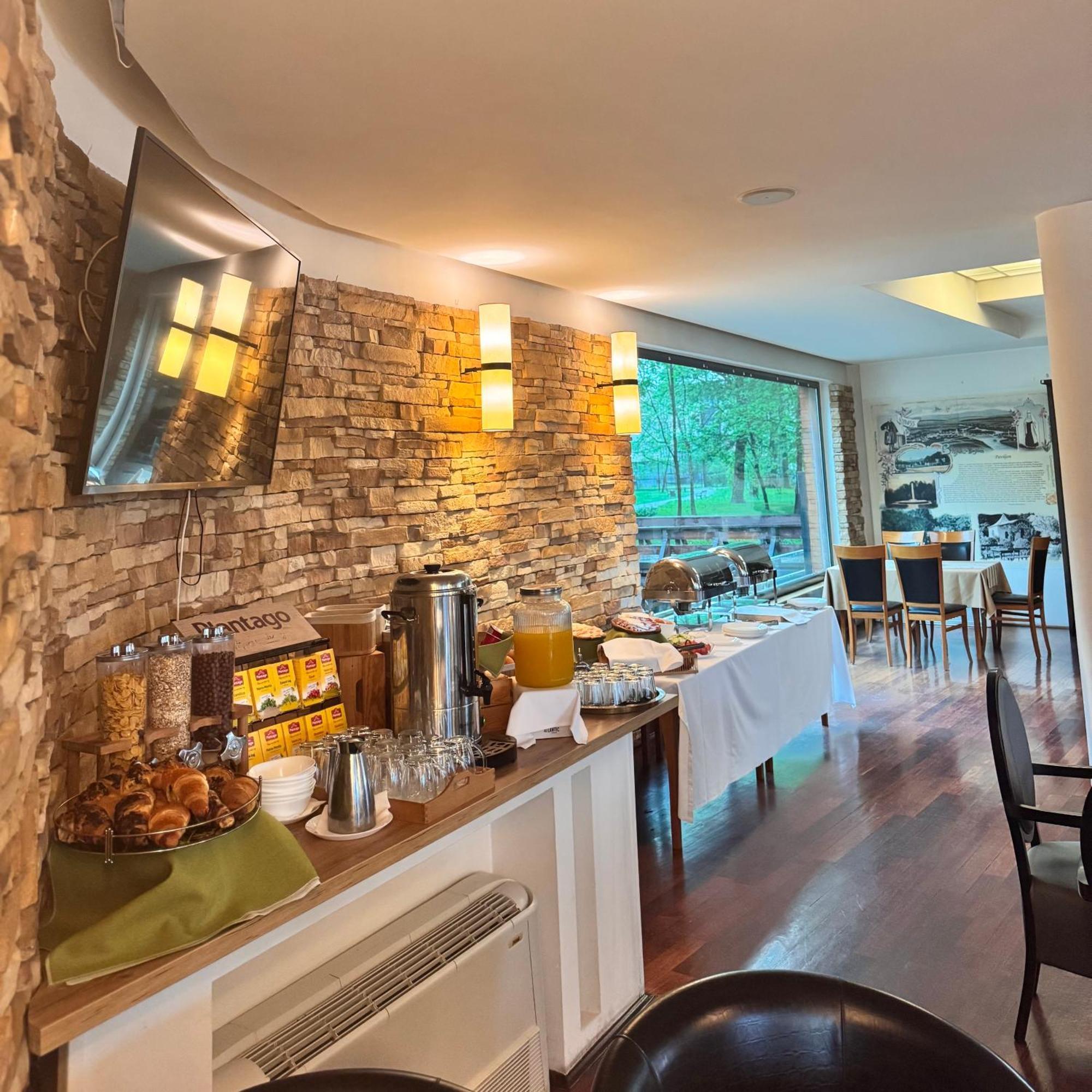 Hotel Paviljon Bihac Bagian luar foto