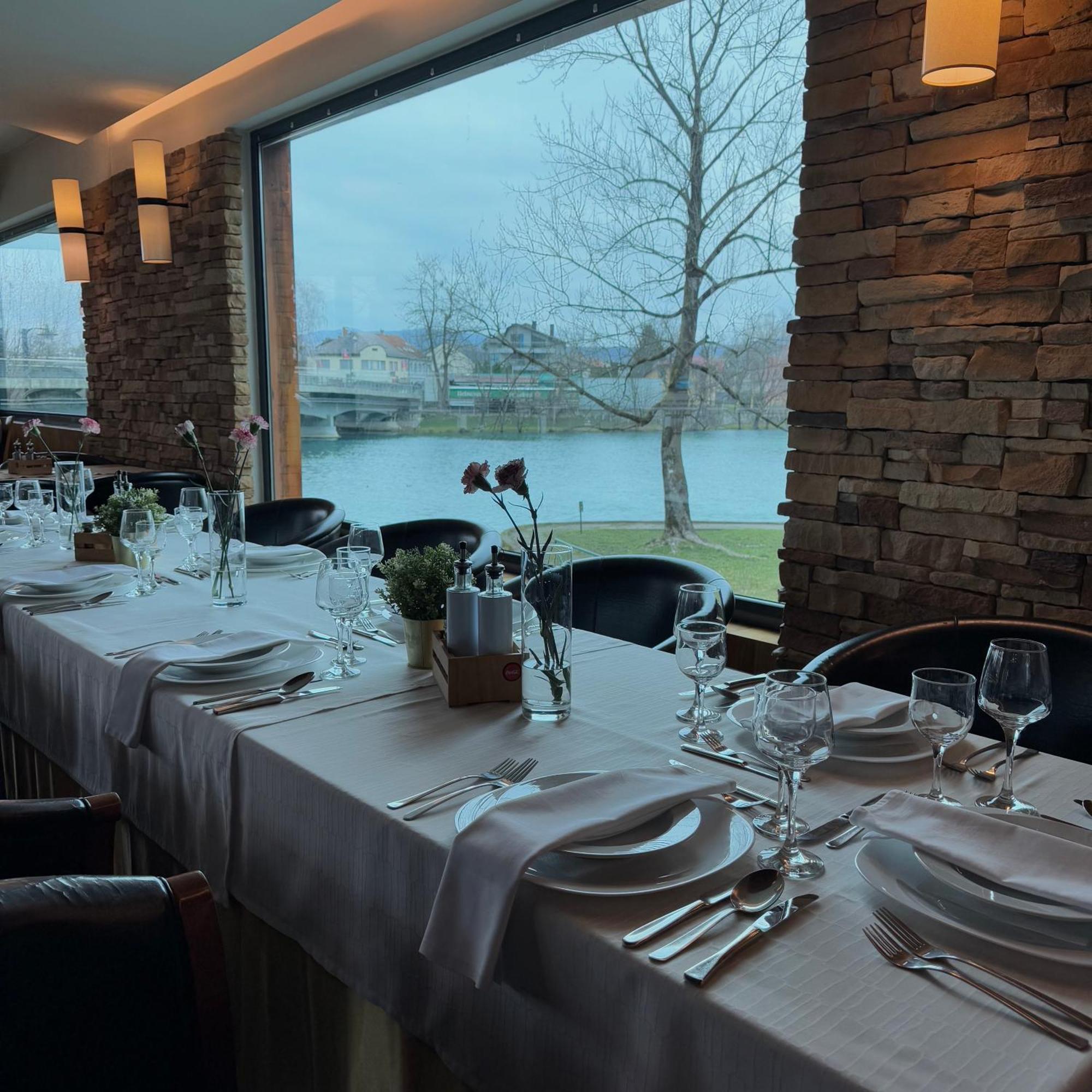 Hotel Paviljon Bihac Bagian luar foto